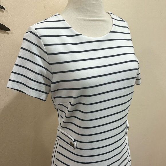 NEW! Banana Republic Factory Navy & White Stripe Knit Midi Dress - 6 - Picture 7 of 12